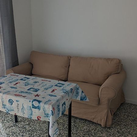 Studio Avec Coin Nuit, 100 M De La Mer Le Lavandou Exteriör bild